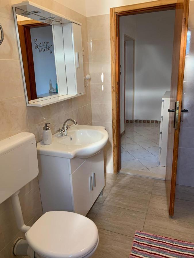 Danijela Apartment Mali Losinj Ngoại thất bức ảnh