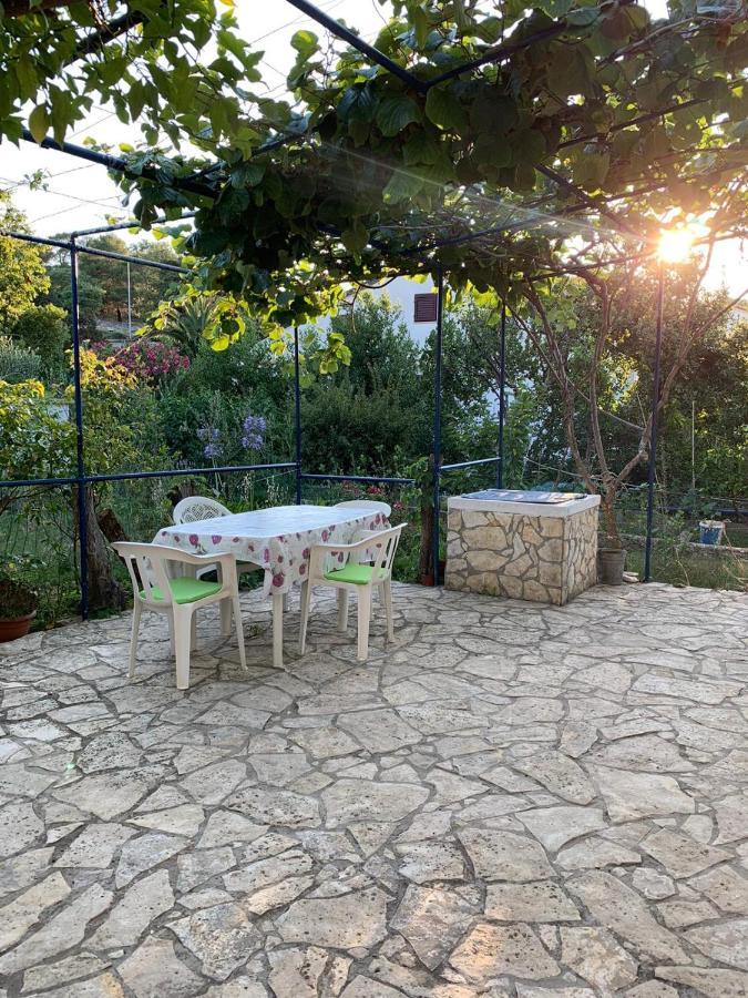 Danijela Apartment Mali Losinj Ngoại thất bức ảnh